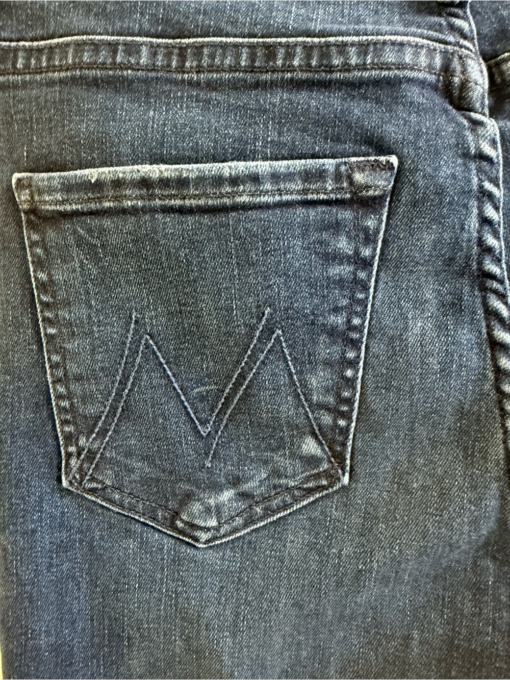 MOTHER The Dazzler Hover Jeans Invitation Only Size 26 Distressed Dark Blue - Picture 6 of 16